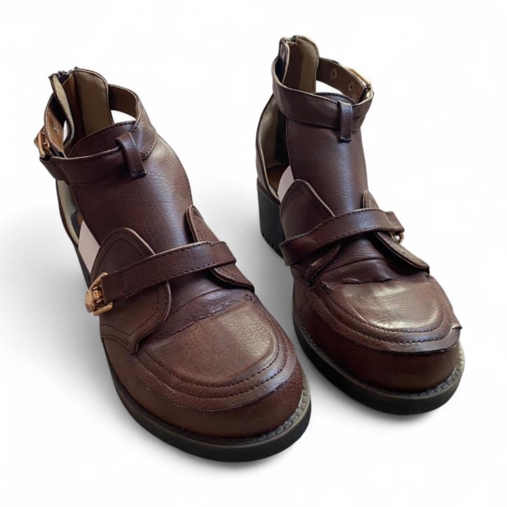 Nature Breeze brown faux leather ankle boots Size 9 Brown